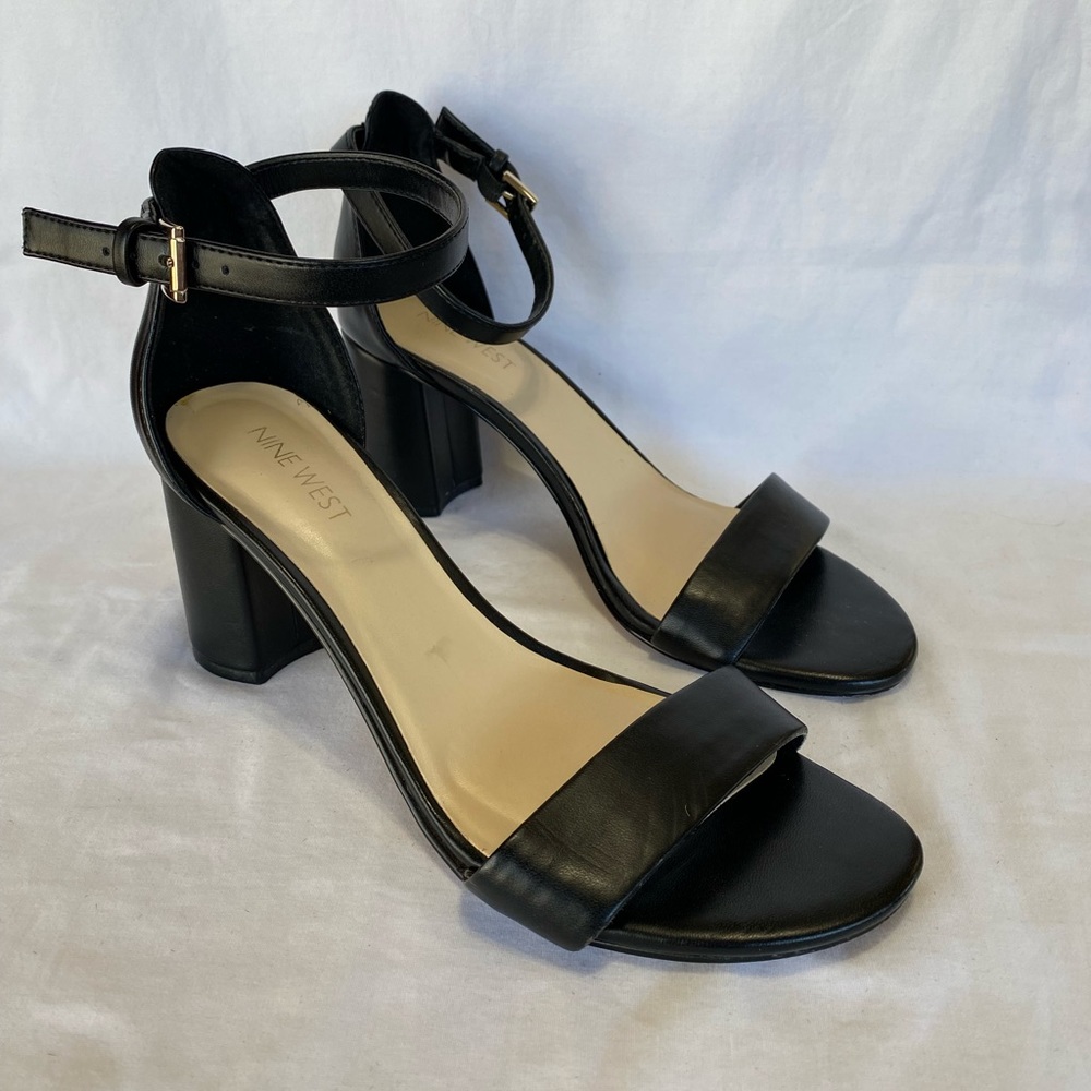 Nine West black heeled sandals